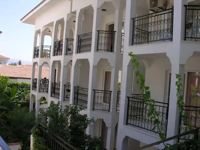 Kurt Apartments İçmeler
