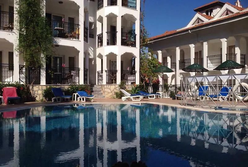 Otel Kurt Apartments İçmeler