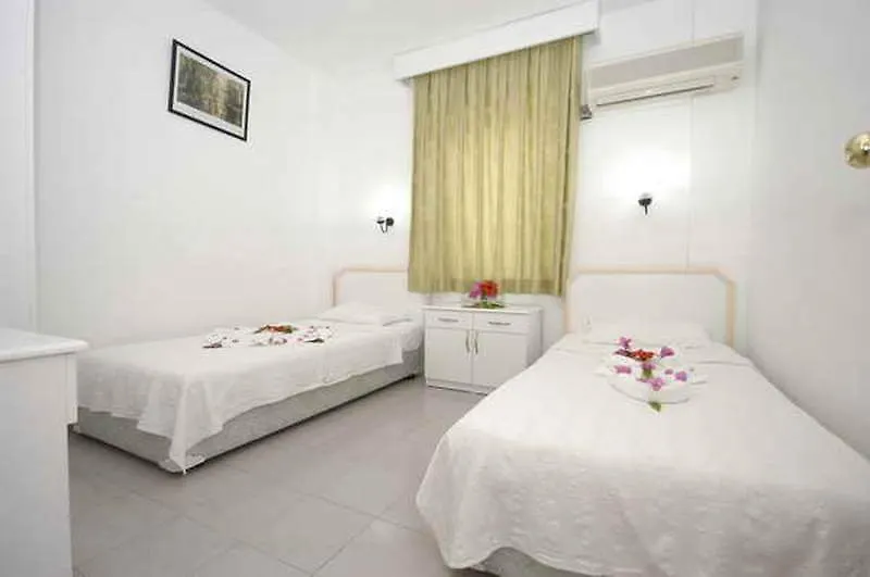 Kurt Apartments İçmeler Otel